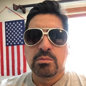 Meet your Posher, Tony M